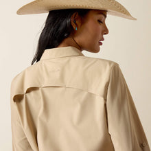 Load image into Gallery viewer, Ariat® Ladies VenTEK™ WHITE PEPPERPRINT Button Shirt