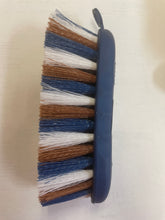 Load image into Gallery viewer, Tail Tamer ST100 Multi Color Bristle Brush