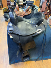 Load image into Gallery viewer, Used 16” Big Horn X-wide Western Saddle #30054