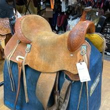 Load image into Gallery viewer, Used 18” Fort Worth Saddle Co. Rough out Saddle #15640
