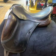 Load image into Gallery viewer, Used 17.5” Regal Dressage Saddle #16094
