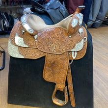Load image into Gallery viewer, Used 16” Dale Chavez Show Saddle #16115
