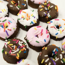 Load image into Gallery viewer, The Posh Pony Donut Treat -8599