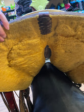 Load image into Gallery viewer, Used 17" Billy Cook Arbuckle Wade Ranch Saddle #25709