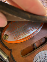 Load image into Gallery viewer, Used 16" Circle Y Walnut Grove Flex2 Western Saddle