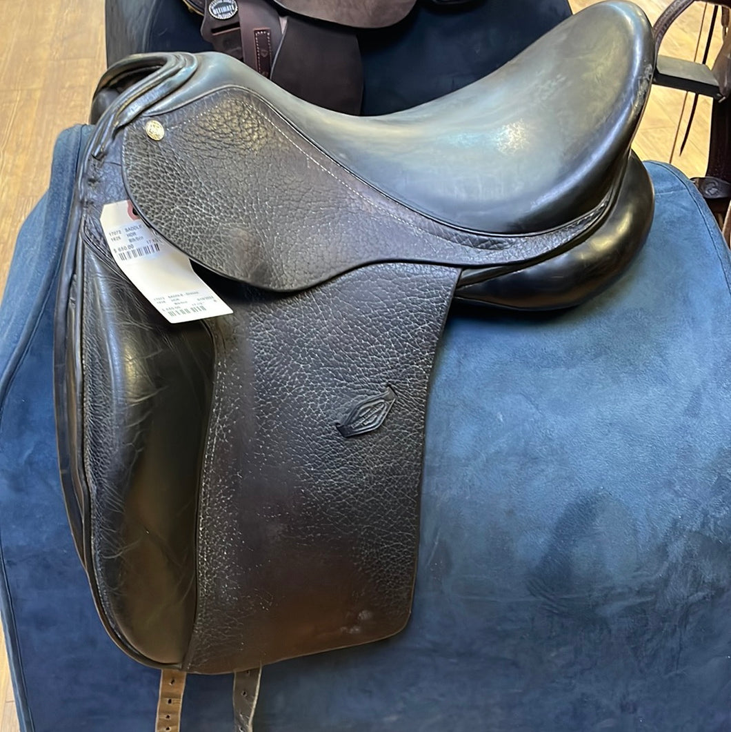 Used 17.5” HDR Buffalo Dressage Saddle #17072