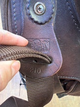 Load image into Gallery viewer, Used 17” Big Horn Western Saddle #26395