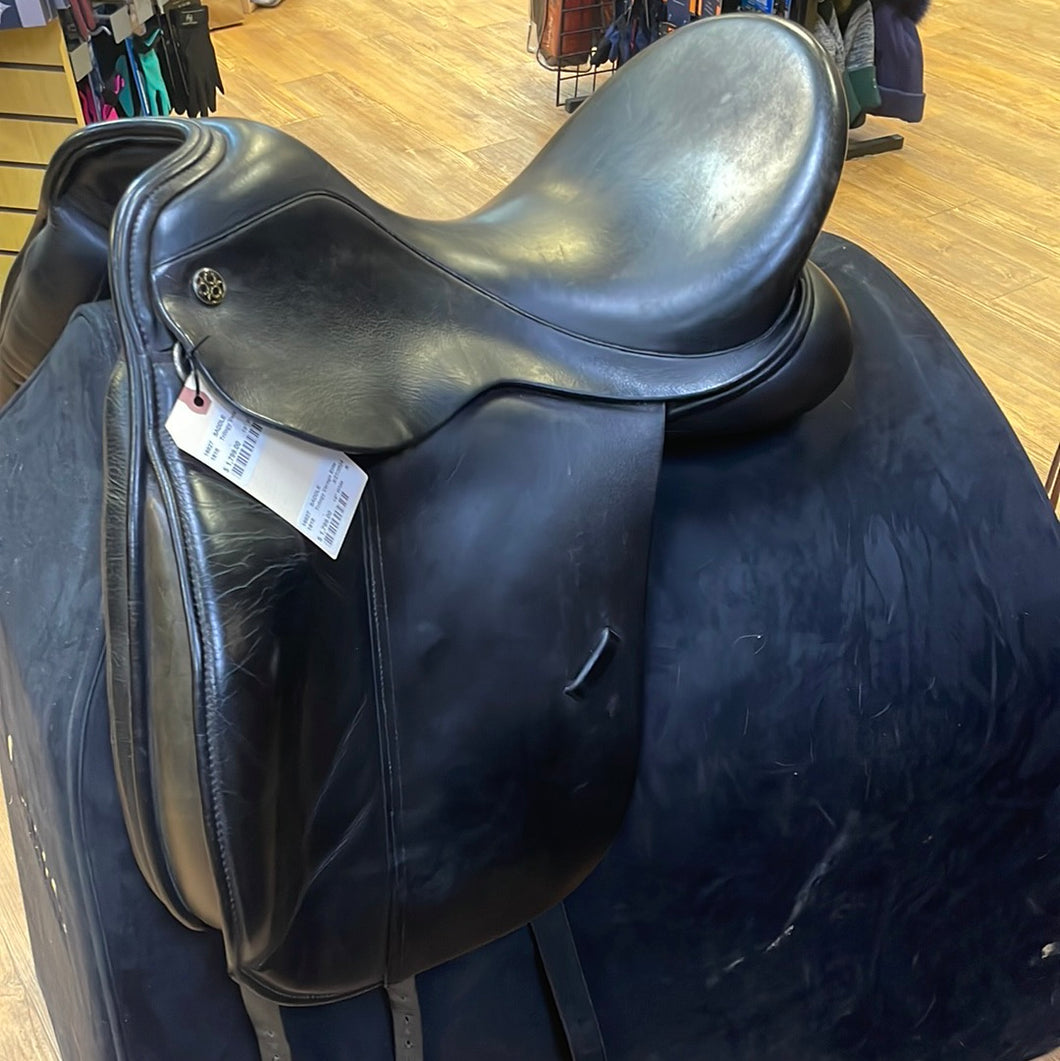 Used 18” Trilogy Verago Elite Dressage Saddle #16827