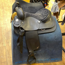 Load image into Gallery viewer, Used 15” Wintec Western Saddle #15910
