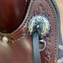 Load image into Gallery viewer, CIRCLE Y SP2621 OAK GROVE TRAIL SADDLE Demo