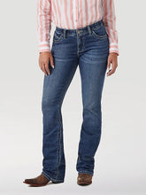 Load image into Gallery viewer, Women&#39;s Wrangler ULTIMATE RIDING JEAN WILLOW IN DAVIS
