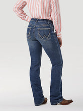 Load image into Gallery viewer, Women's Wrangler ULTIMATE RIDING JEAN WILLOW IN DAVIS