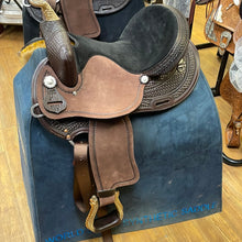 Load image into Gallery viewer, Nash Barrel Saddle Model #30601 Old West Barrel