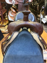 Load image into Gallery viewer, Used 17” High Horse Park and Trail Western Saddle #28191
