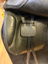 Load image into Gallery viewer, Used 18.5” Smith Worthington Stellar Dressage Hoop Tree #28607
