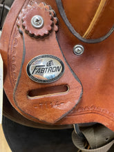 Load image into Gallery viewer, Used 17” Fabtron Trail Saddle #19839
