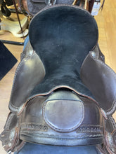 Load image into Gallery viewer, Used 16” Double Diamond Western Saddle
