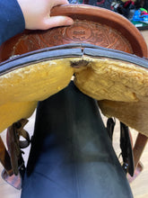 Load image into Gallery viewer, Used 16” Jack Brainard Special Western Saddle #25268
