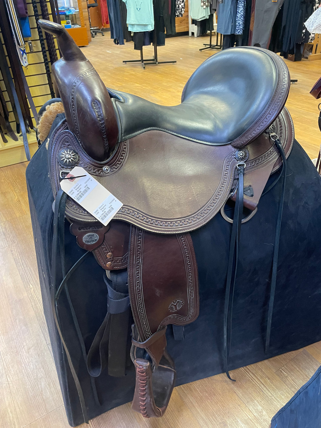 Used 16” Circle Y Ridgeline Trail Saddle #23363
