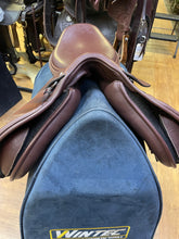 Load image into Gallery viewer, Used 16.5” Collegiate Honors close contact #25700
