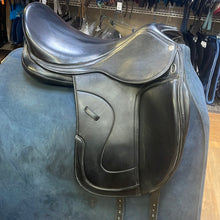 Load image into Gallery viewer, Used 19” Royal Highness Dressage Saddle #700121123

