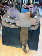 Load image into Gallery viewer, Used 17” Billy Cook Ranch Western Saddle #26299
