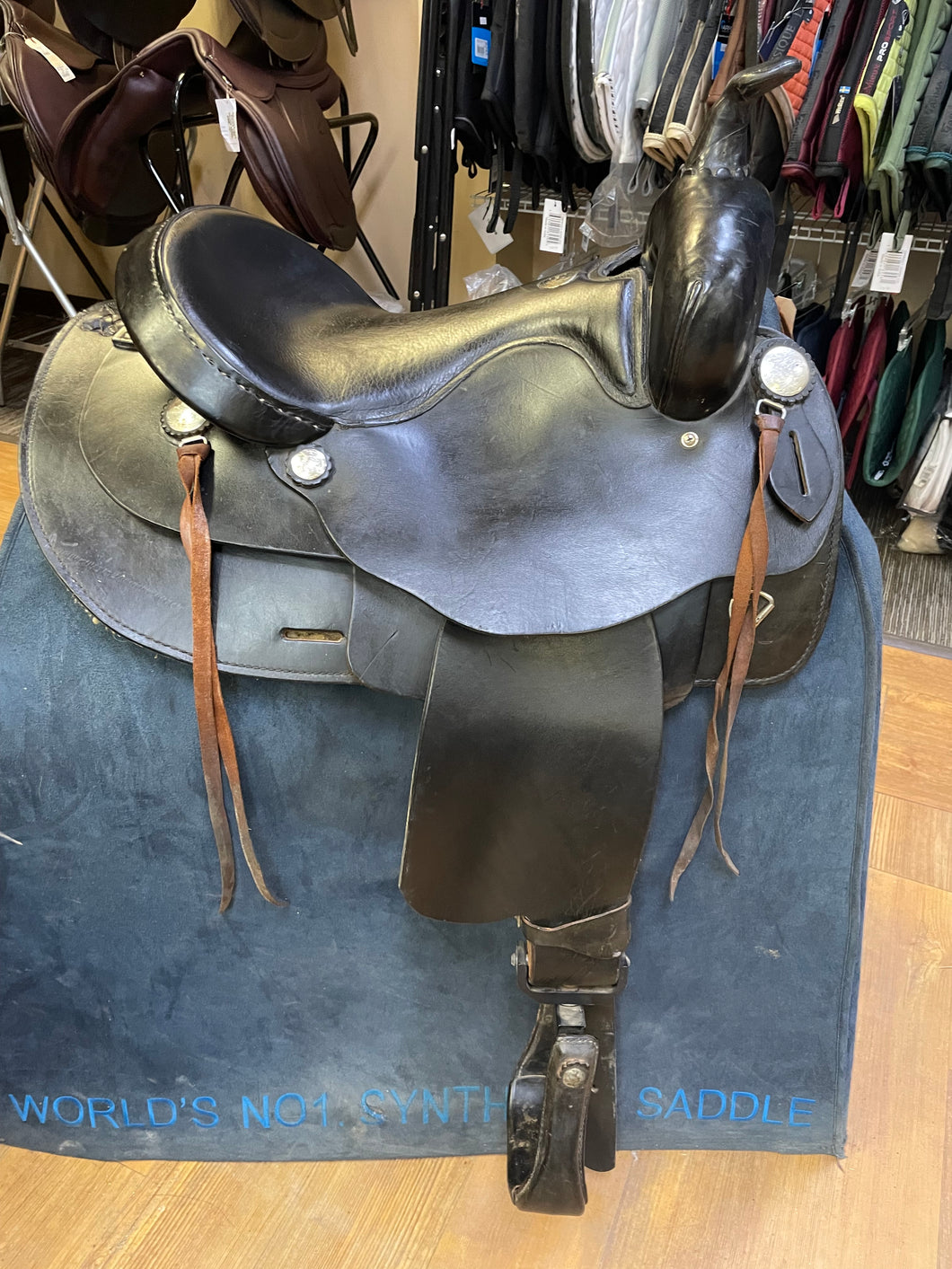 Used 16” Simco 72494 Round Skirt Western #21867