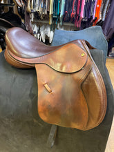 Load image into Gallery viewer, Used 17.5” Black Country Quantum close contact #24941
