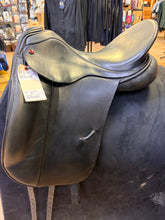 Load image into Gallery viewer, Used 18” Albion SKL Dressage Saddle #27145
