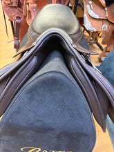 Load image into Gallery viewer, DEMO 17.5” Bates Caprilli Classic Saddle
