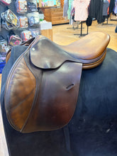 Load image into Gallery viewer, Used 17” Butet 2L 1993 Close Contact #27848
