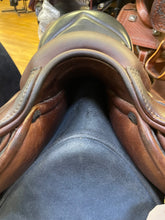 Load image into Gallery viewer, Used 17” Prestige Alena Endurance Saddle #23213
