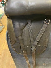 Load image into Gallery viewer, Used 17.5” Wintec Isabelle Dressage Saddle #20663
