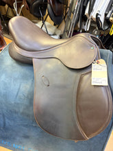 Load image into Gallery viewer, Used 17.5” Arena All Purpose Saddle #27566
