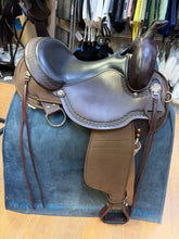Load image into Gallery viewer, DEMO 16” High Horse Daisetta Western Saddle xwide

