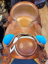 Load image into Gallery viewer, Used 15.5” McCall Wade Sunflower Saddle
