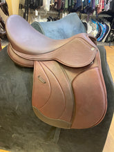 Load image into Gallery viewer, Used 18.5” Royal Highness All Purpose Saddle #22516
