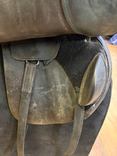 Load image into Gallery viewer, Used 17” Wintec 2000 All Purpose saddle #25744
