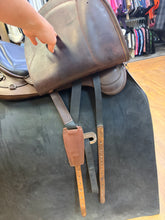 Load image into Gallery viewer, Used 18” Prestige Atena Endurance Saddle #28283
