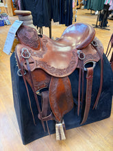 Load image into Gallery viewer, Used 15.5” Reinsman Wade Ranch Saddle #27287
