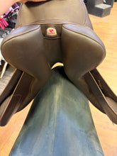 Load image into Gallery viewer, Used 17.5” Arena All Purpose Saddle #27566
