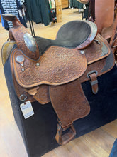 Load image into Gallery viewer, Used 16” Circle Y Western Show Saddle #26632
