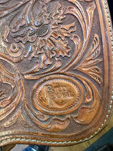 Load image into Gallery viewer, Used 16” Billy Royal Western Show Saddle #27591
