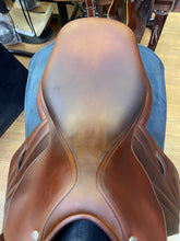 Load image into Gallery viewer, Used 17” Butet Premium Saddle #23951
