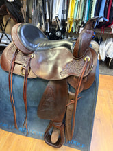 Load image into Gallery viewer, Used 17” High Horse Park and Trail Western Saddle #28191
