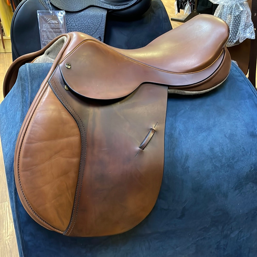 Used 17.5” Black Country Hunter Saddle