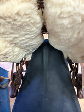 Load image into Gallery viewer, Used 15.5” Circle Y Trail Western Saddle #28831
