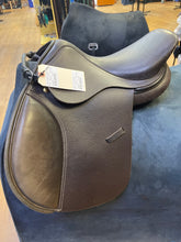 Load image into Gallery viewer, Used 15” Dover Crown Close Contact #23742
