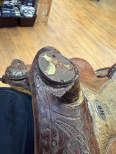 Load image into Gallery viewer, Used 15” Custom Made HR Barrel Saddle #27824

