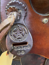 Load image into Gallery viewer, Used 15” Circle A American Saddlery Bear Trap Saddle #22270

